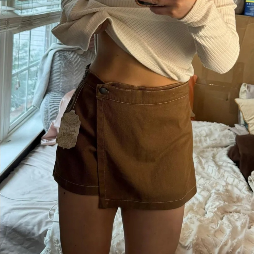 Altar’d state skort